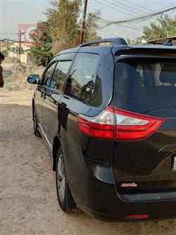 تويوتا سيينا